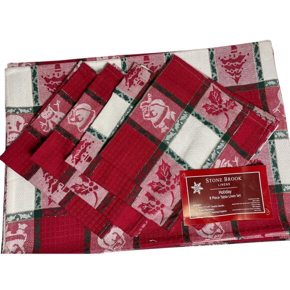 4 Linen Napkins & Placemats Red White Green Christmas Pattern - Picture 1 of 3